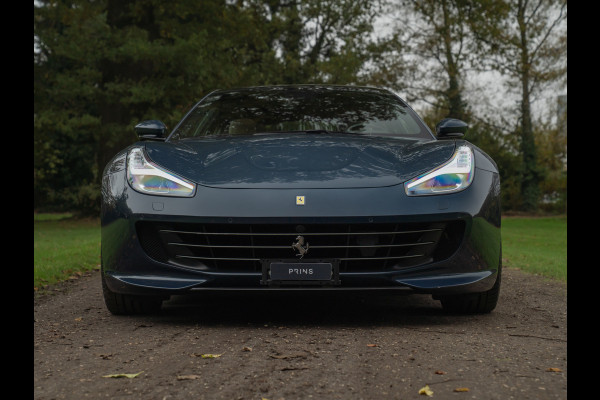 Ferrari GTC4 6.3 V12 Lusso | Atelier Car | Full spec! | Blu Ahrabian | Pano-dak | Lift | 360 cam | CarPlay