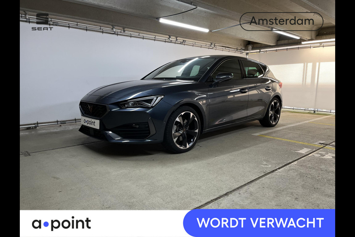 CUPRA Leon 1.4 e-Hybrid Business 204 pk Automaat (DSG) | Navigatie | Parkeersensoren (Park assist) | Achteruitrijcamera | Adaptieve cruise control | Full-LED koplampen |