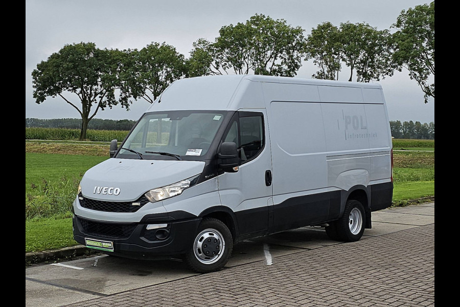 Iveco Daily 35C15V 3.0 352 DUBBELLUCHT 150 PK 3.0 LTR 3500 KG TREKHAAK!