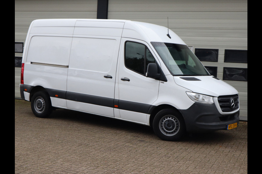 Mercedes-Benz Sprinter 311 CDI Euro 6 Automaat L2H2 - Trekhaak 3,2t KG - Airco