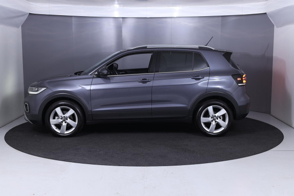 Volkswagen T-Cross 1.0 TSI Style 110 pk | Verlengde garantie | Navigatie | Parkeersensoren | Achteruitrijcamera | Adaptieve cruise control | Stoelverwarming |