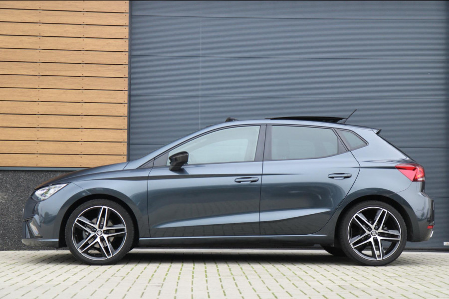 Seat Ibiza 1.0 TSI FR /PANO/VIRTUAL/CAMERA/CARPLAY