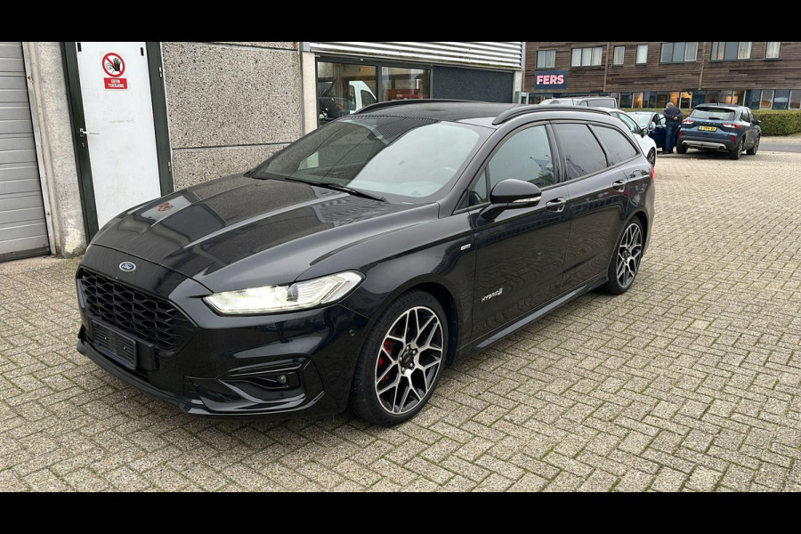 Ford Mondeo 2.0 IVCT HEV ST-Line 187pk | Adaptieve Cruise | BLIS | 19 inch Licht metaal | Full LED | Half leder/Alcantara | Elek. Achterklep