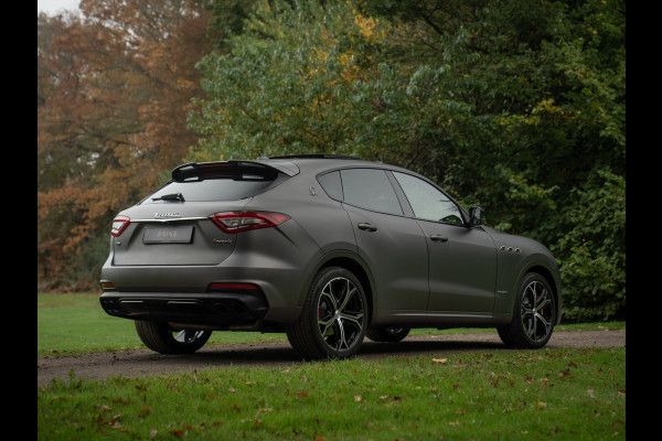 Maserati Levante 3.0 V6 AWD Vulcano | 1 of 150 | Grigio Lava | Bowers & Wilkins | Pano-dak | NL-auto