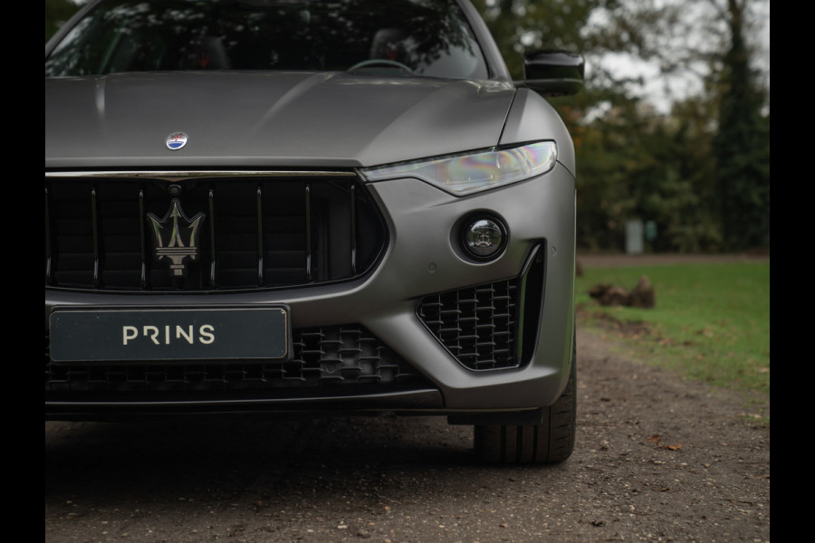 Maserati Levante 3.0 V6 AWD Vulcano | 1 of 150 | Grigio Lava | Bowers & Wilkins | Pano-dak | NL-auto