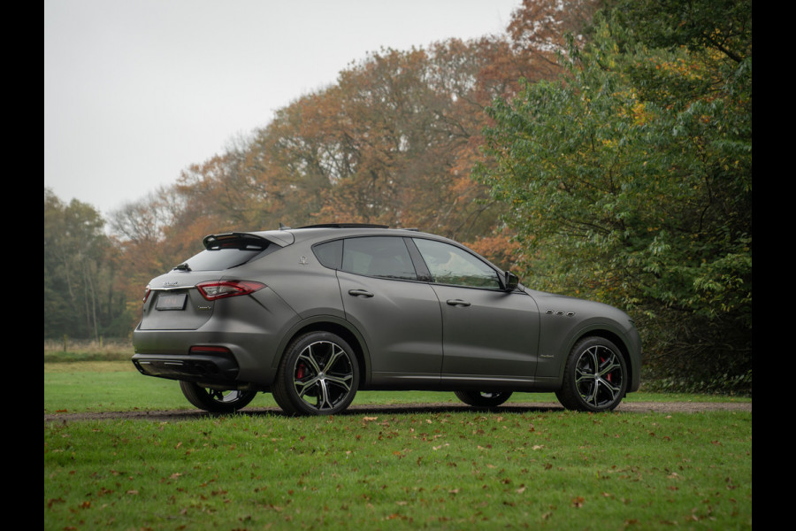 Maserati Levante 3.0 V6 AWD Vulcano | 1 of 150 | Grigio Lava | Bowers & Wilkins | Pano-dak | NL-auto