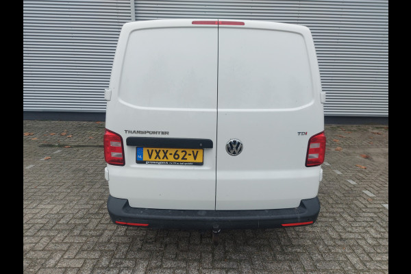 Volkswagen Transporter 2.0 TDI L2H1 Comfortline prijs is EX btw,dubbele schuifdeur airco,cruise,standkachel,lederen bekleding,trekhaak,stoelverwarming,parkeersensoren achter,