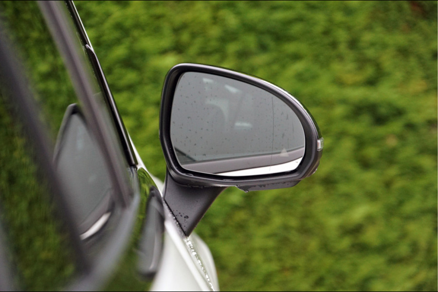 Mercedes-Benz GLC Coupé GLC 300 e 4M Coupé AMG Line | Pano Distronic Trekhaak Memory 360 Camera