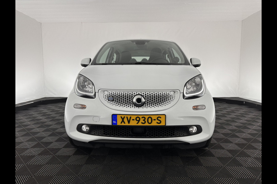 Smart Forfour EQ Business Solution 18 kWh [ 3-Fase ] (INCL.BTW) Aut. *VOLLEDER | NAVI-FULLMAP | AIRCO | CRUISE | COMFORT-SEATS | 15''ALU*