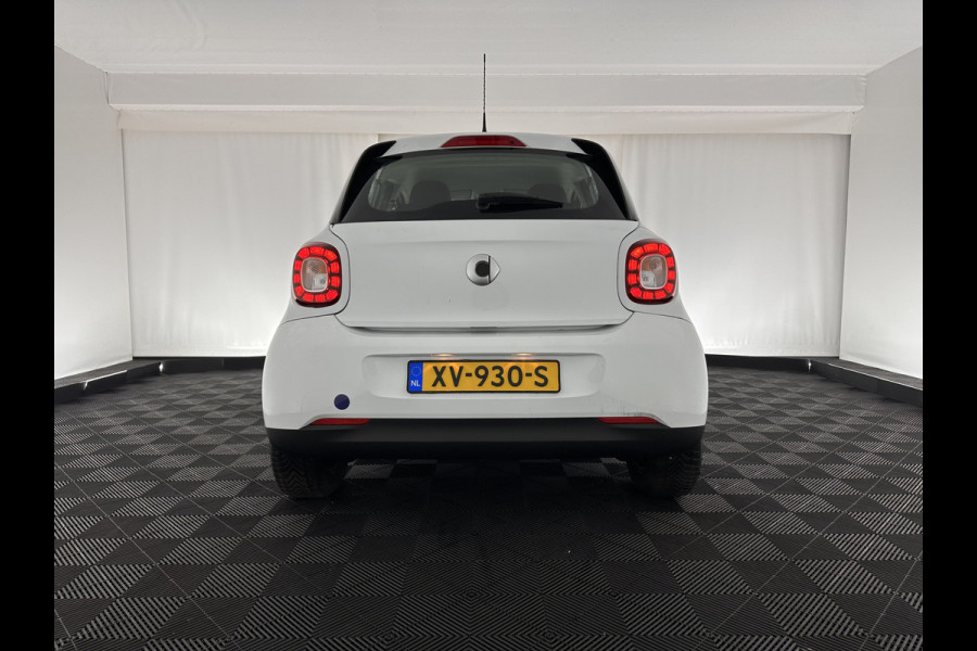 Smart Forfour EQ Business Solution 18 kWh [ 3-Fase ] (INCL.BTW) Aut. *VOLLEDER | NAVI-FULLMAP | AIRCO | CRUISE | COMFORT-SEATS | 15''ALU*