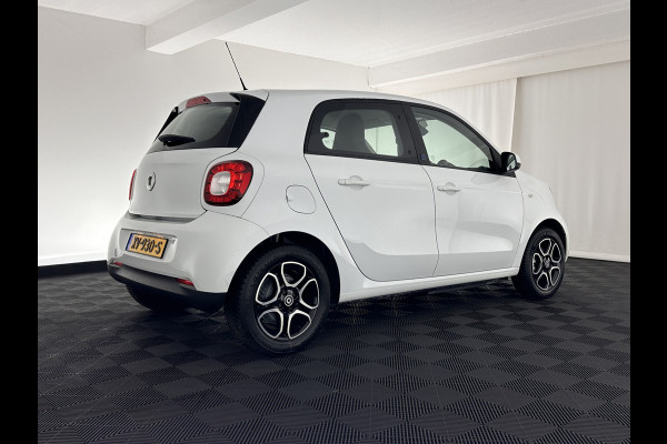 Smart Forfour EQ Business Solution 18 kWh [ 3-Fase ] (INCL.BTW) Aut. *VOLLEDER | NAVI-FULLMAP | AIRCO | CRUISE | COMFORT-SEATS | 15''ALU*