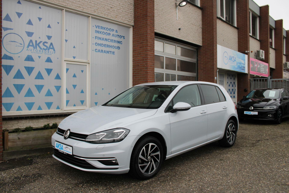 Volkswagen Golf 1.5 TSI 150pk Join DSG/Elektr.Trekhaak/Blindspot/LaneAssist/CarPlay/Navi/Inparkeren/Garantie