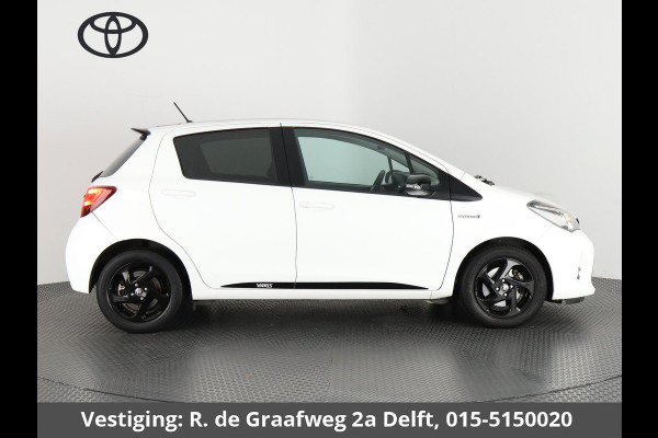 Toyota Yaris 1.5 Hybrid Sport | Climate Control | Camera | Lichtmetalen velgen | Privacy Glass |