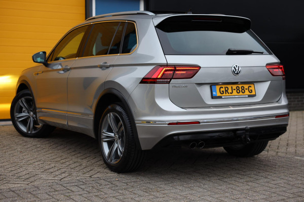 Volkswagen Tiguan 2.0 TSI 4Motion R Line / 180 Pk / AUT / Digital Cockpit / Acc / Lane Assist / Open Pano / Dode Hoek / 19 Inch