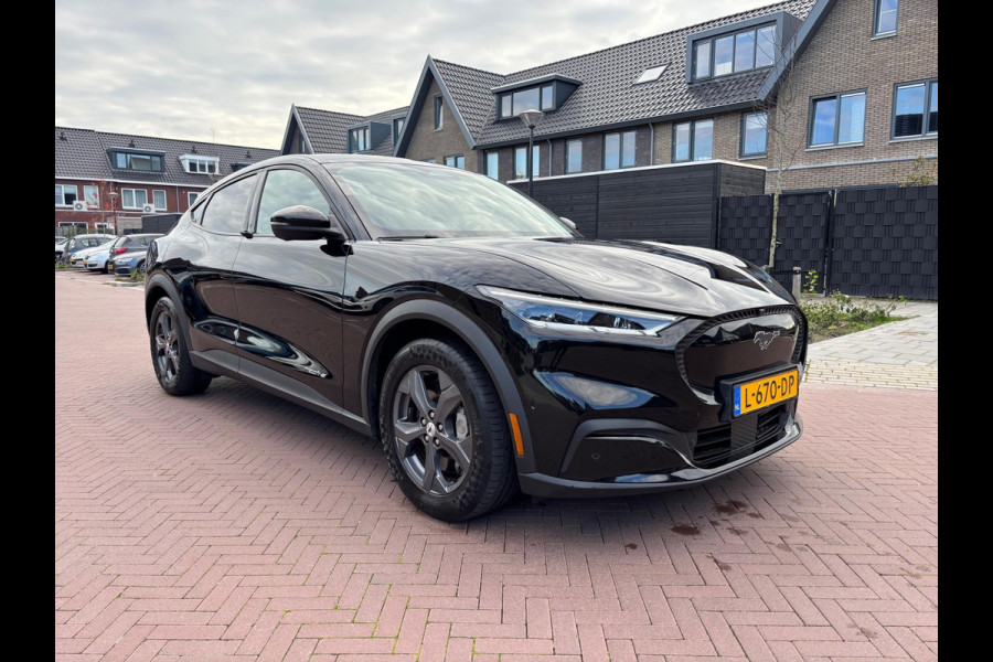 Ford Mustang Mach-E 75kWh RWD | Leer | Navi | 12% bijtelling | BTW auto | 1e EIGENAAR