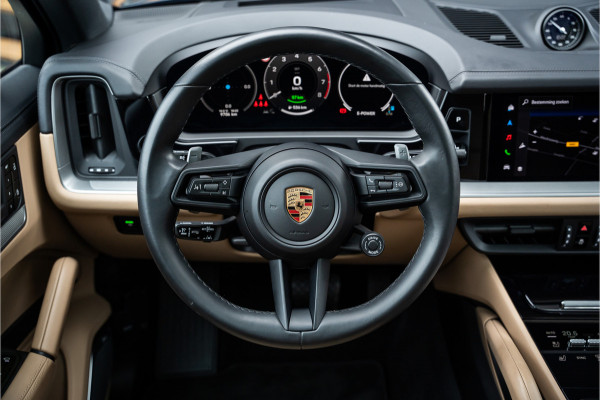 Porsche Cayenne Coupé 3.0 E-Hybrid - Sport Chrono | Achteras best. l Panorama | Burmester l Luchtvering