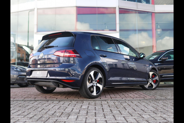 Volkswagen Golf 2.0 TSI GTI Performance | Full Option | ACC | Dynaudio | Pano | Camera | Trekhaak