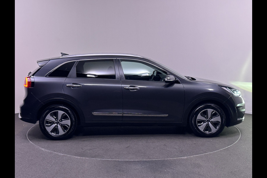 Kia Niro 1.6 GDi PHEV Hybrid ExecutiveLine Plug in Hybrid | Schuifkantel Dak | Lederen Sportstoelen Memory & Ventilatie | JBL Audio | Adaptive Cruise | Apple Carplay | Camera |