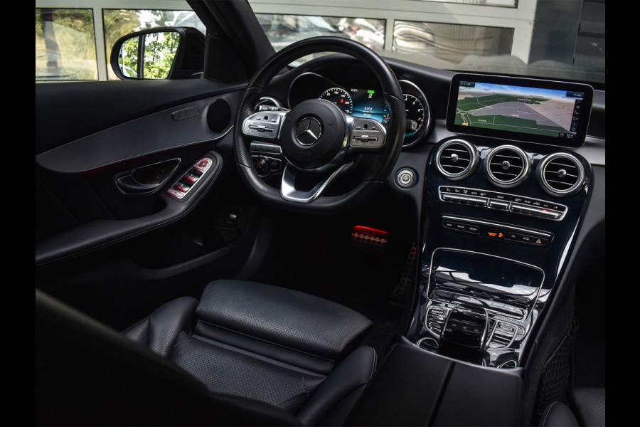 Mercedes-Benz C-Klasse Estate 200 BUSINESS SOLUTION AMG UPGRADE EDITION | PANORAMADAK | LEDER | CAMERA | CARPLAY | TREKHAAK |