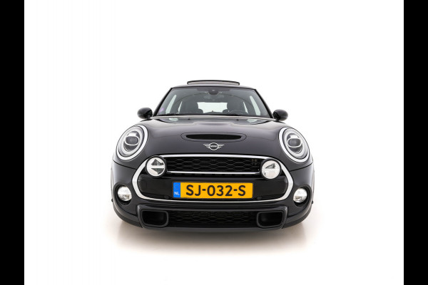 MINI Mini 2.0 Cooper S Chili JCW-Sport-Pack Aut. *PANO | NAPPA-FULL-LEATHER | HEAD-UP | HARMAN/KARDON-SURROUND | FULL-LED | JCW-EXHAUST | DAB+ | KEYLESS | NAVI-FULLMAP | CAMERA | CRUISE | AMBIENT-LIGHT | SHIFT-PADDLES | SPORT-SEATS | 1