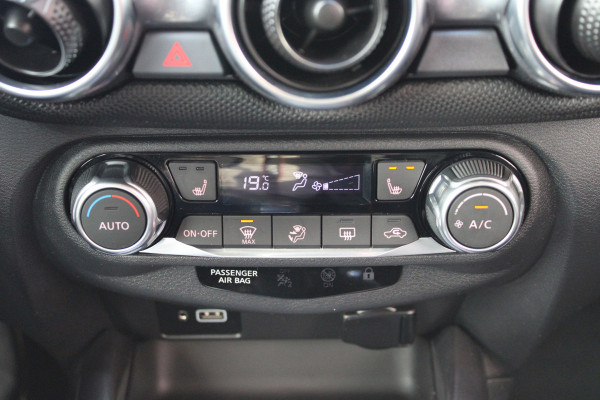 Nissan Juke 1.0 DIG-T N-Connecta Automaat | Navigatie | Voorstoelen Verwarmd | Climate Control