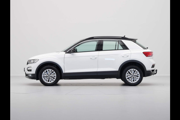 Volkswagen T-Roc 1.0 TSI 110pk Style Navi via App Trekhaak Pdc Acc 220