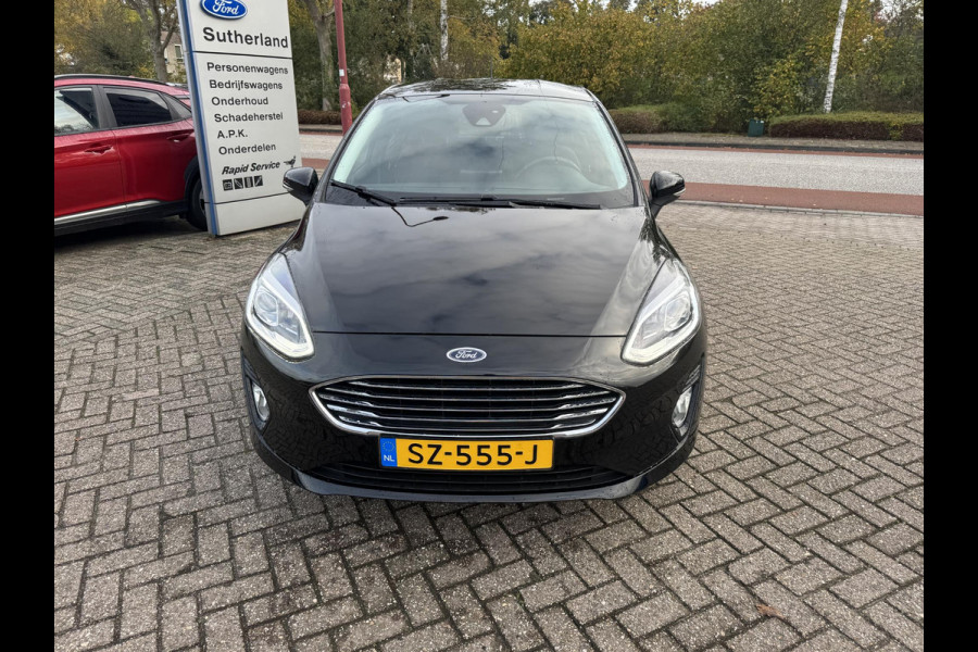 Ford Fiesta 1.0 EcoBoost Titanium 100pk Navigatie | Parkeersensoren | Climate control | Dealer onderhouden