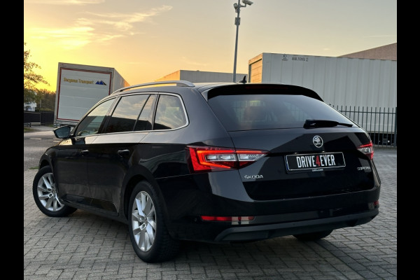 Škoda Superb Combi 1.6 TDI Style DSG 2016 NAVI CAMERA PDC ELEK PAKKET ECC CR CONTRO