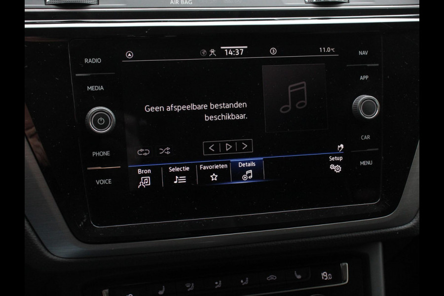 Volkswagen Touran 1.5 TSI DSG Comfortline 7p | Navigatie | Apple Carplay/Android Auto | Parkeersensoren | Adaptive Cruise Control | Stoelverwarming | Climate Control