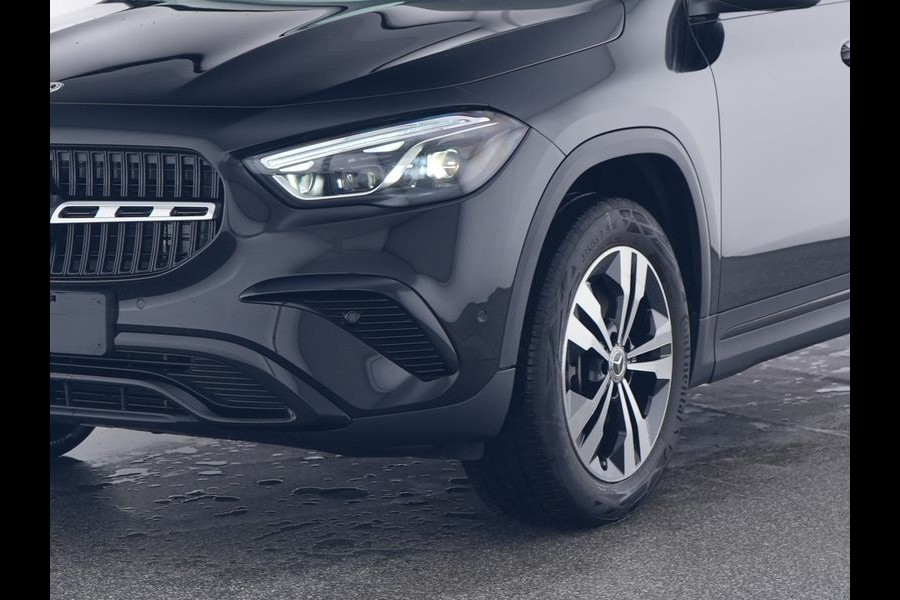 Mercedes-Benz GLA 250 e Face Lift Plug-In Hybride | Trekhaak | Night pakket | 11kW Laden | Dodehoek assistent | Multibeam Koplampen | Stuur- en Stoelverwarming | Inclusief 24 maanden MB Certified garantie voor Europa.