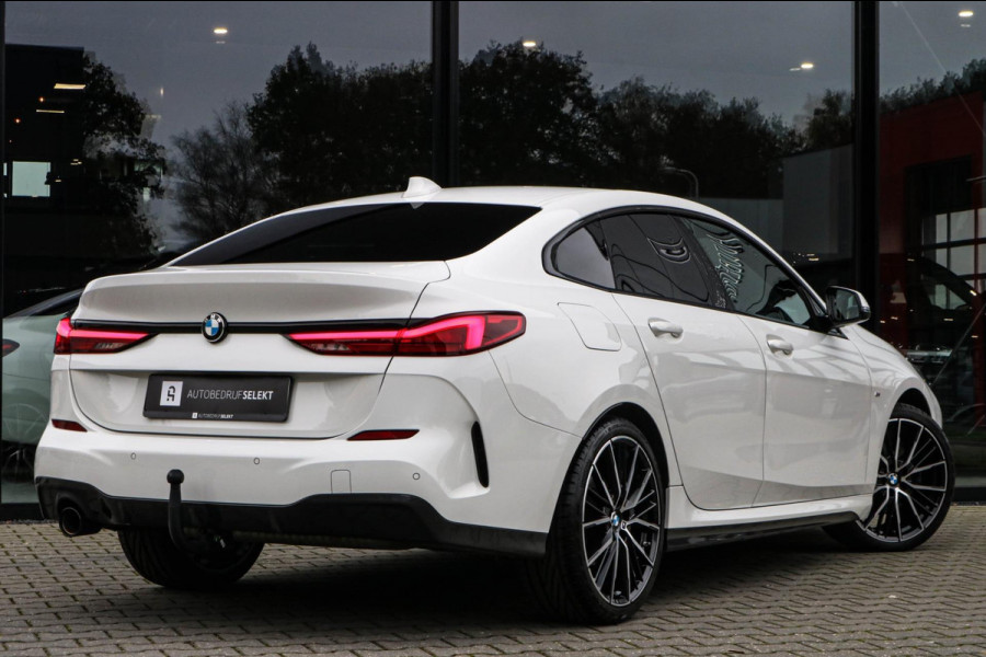 BMW 2 Serie Gran Coupé 218i M-Sport - TREKHAAK - LED - VOL!!