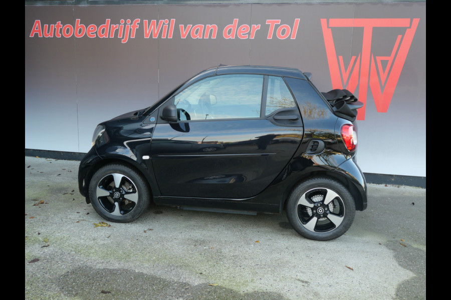 Smart EQ fortwo CABRIO | 22 KW SNELLADEN | CRUISE | CLIMA | 6.500 KM!! | SUBSIDIE MOGELIJK!!