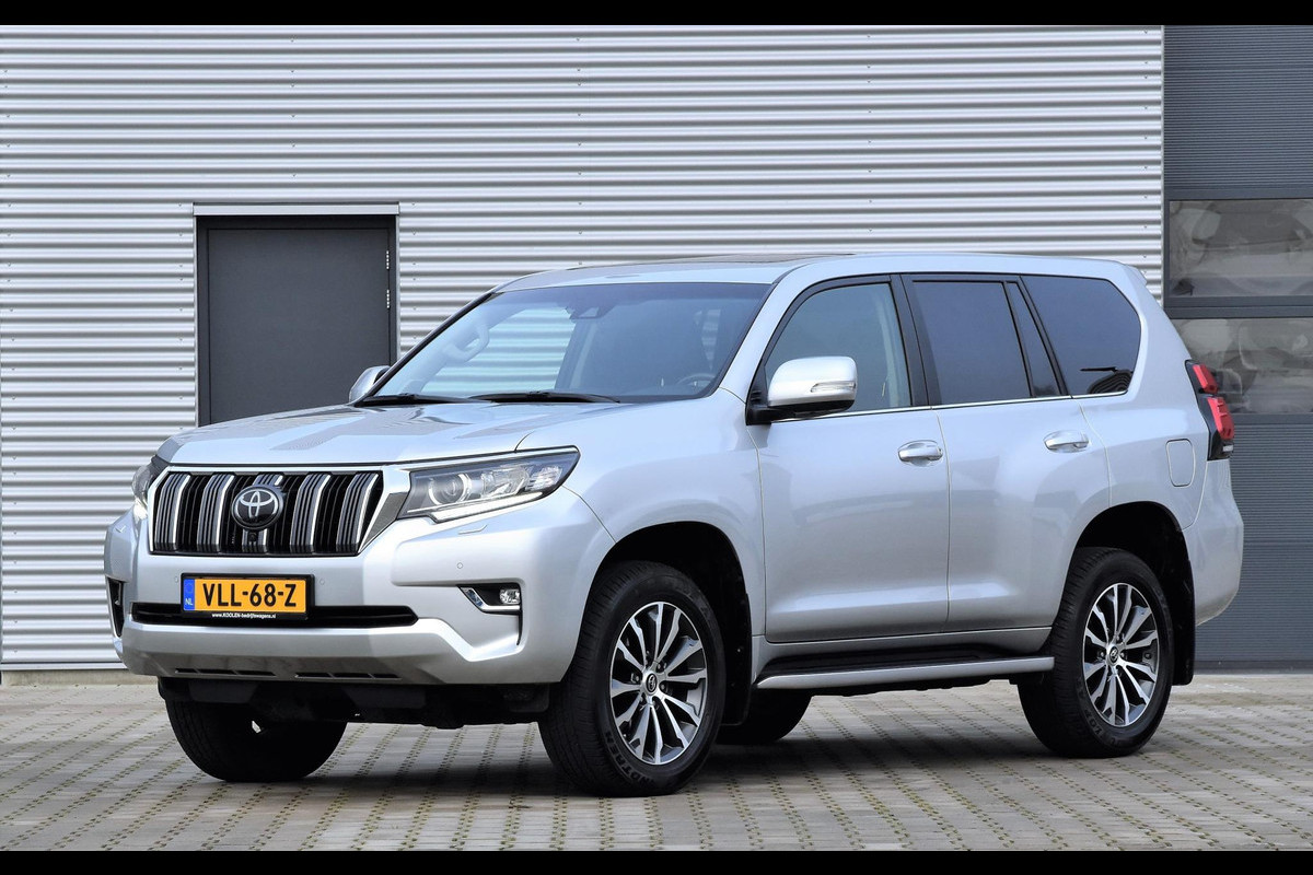 Toyota Land Cruiser 2.8 D-4D-F Executive TEC edition achterbank is erbij