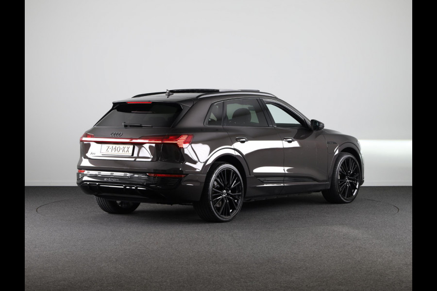 Audi Q8 e-tron 55 quattro S Edition 115 kWh 408pk | Panoramadak | Pack Tour | 22 inch lichtmetalen velgen | Pack City