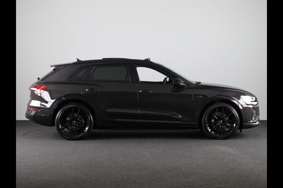 Audi Q8 e-tron 55 quattro S Edition 115 kWh 408pk | Panoramadak | Pack Tour | 22 inch lichtmetalen velgen | Pack City