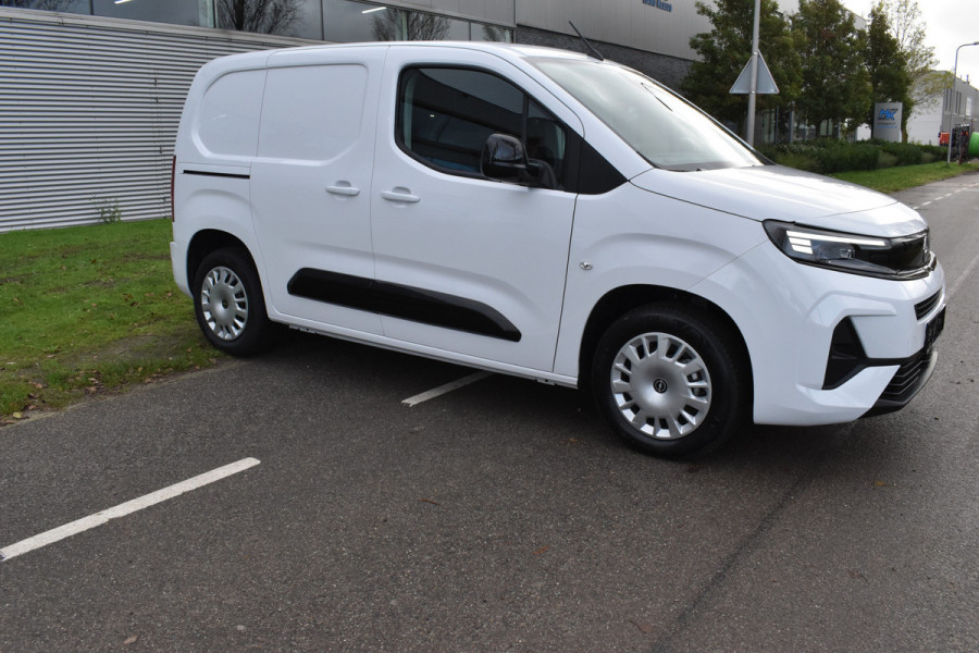 Opel Combo 1.2 PureTech 110 S&S L1 Benzine Navigatie