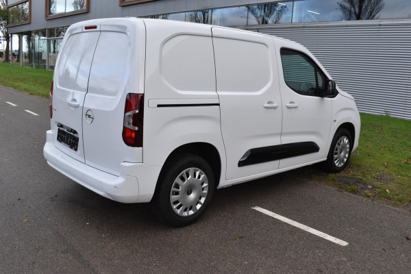 Opel Combo 1.2 PureTech 110 S&S L1 Benzine Navigatie