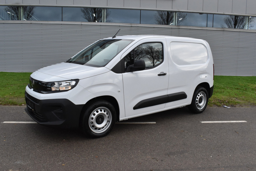 Opel Combo 1.5 BlueHDi 130 S&S L1 Automaat diesel Navigatie applecarplay Nieuw/ registratie 2024/ GEEN BPM