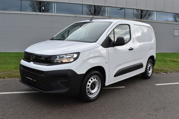 Opel Combo 1.5 BlueHDi 130 S&S L1 Automaat diesel Navigatie applecarplay Nieuw/ registratie 2024/ GEEN BPM