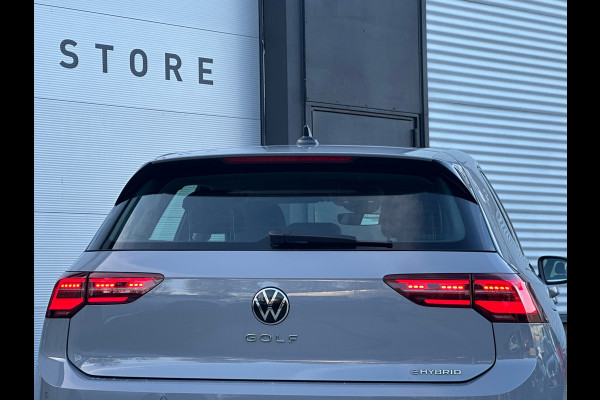 Volkswagen Golf 1.4 eHybrid IQ Light Memory|Sfeer|Virtual|DEALER ONDERHOUDEN