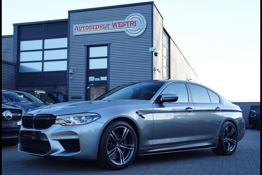 BMW 5 Serie M5 | Carbon | Harman/Kardon | Dealer onderhouden | Sfeerverlichting | Donington Grau | 600PK | NAP | Origineel NL |