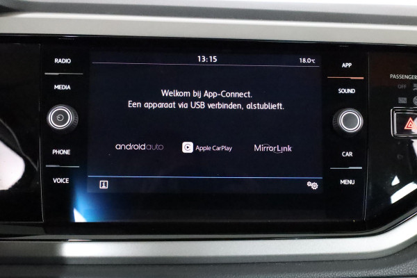 Volkswagen Polo 1.0 TSI Comfortline 95 pk | Navigatie via App | Parkeersensoren | Adaptieve cruise control | Airco | Apple Carplay/Android Auto |