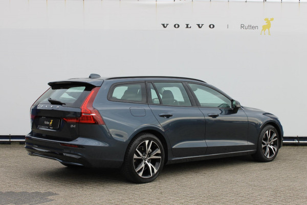 Volvo V60 B4 197pk automaat Plus Dark / Dode hoekherkenning (BLIS) / Adaptive cruise control / Google infotainment incl navigatie / Semi elektrische wegklapbare trekhaak /