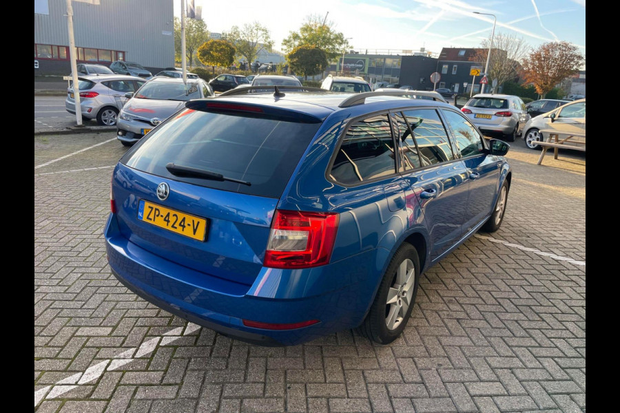 Škoda Octavia Combi 1.5 TSI Greentech Style / stoelverwarming / navigatie