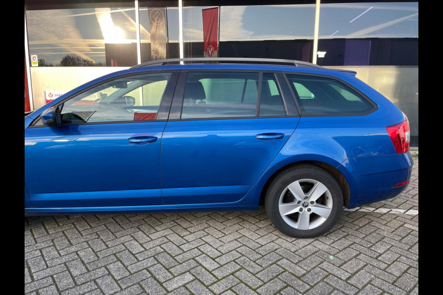 Škoda Octavia Combi 1.5 TSI Greentech Style / stoelverwarming / navigatie