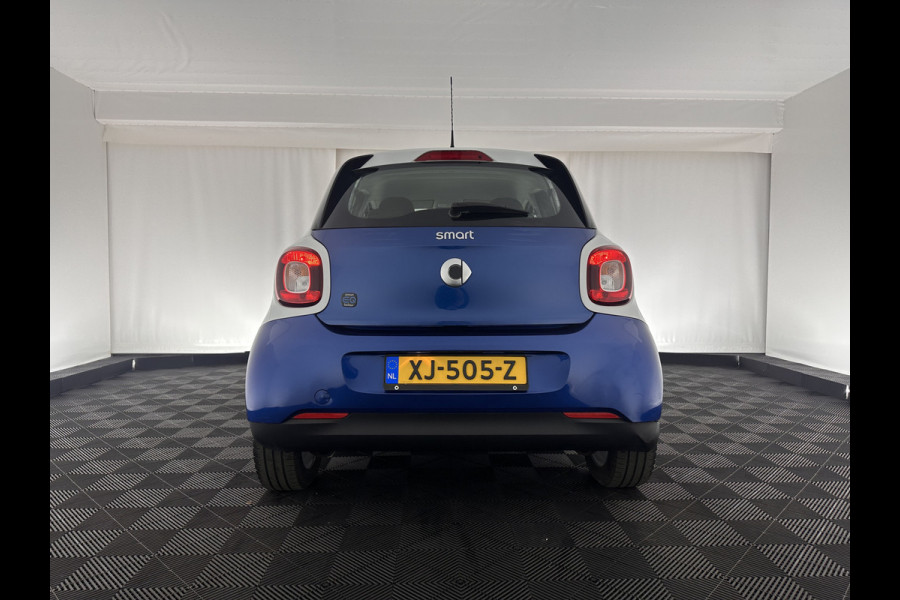 Smart Forfour EQ Business Solution 18 kWh [ 3-Fase ] (INCL.BTW) *lamp aandrijving brandt !! VOLLEDER | AIRCO | CRUISE | COMFORT-SEATS | 15''ALU*