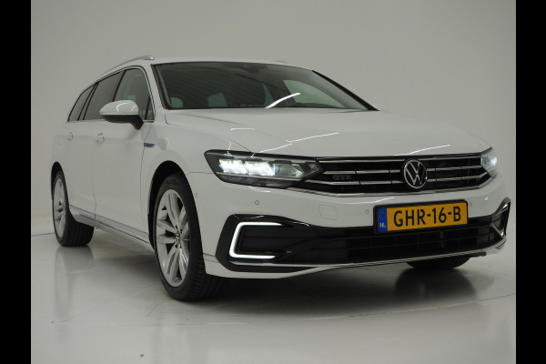 Volkswagen Passat Variant 1.4 TSI PHEV GTE | Virtual | Adaptive Cruise | Camera | Stoelverwarming