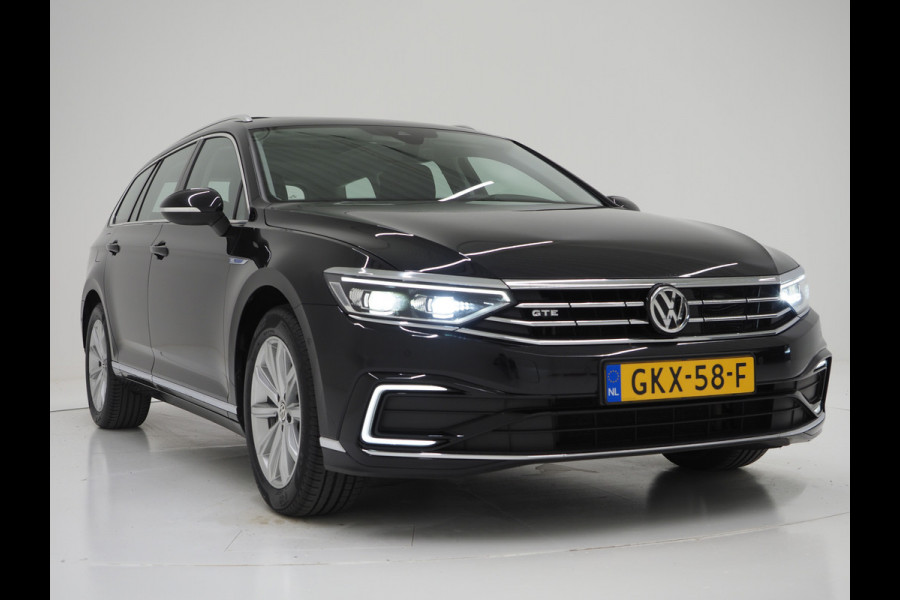 Volkswagen Passat Variant 1.4 TSI PHEV GTE | Panoramadak | Adaptive Cruise | Massage | Virtual | Camera