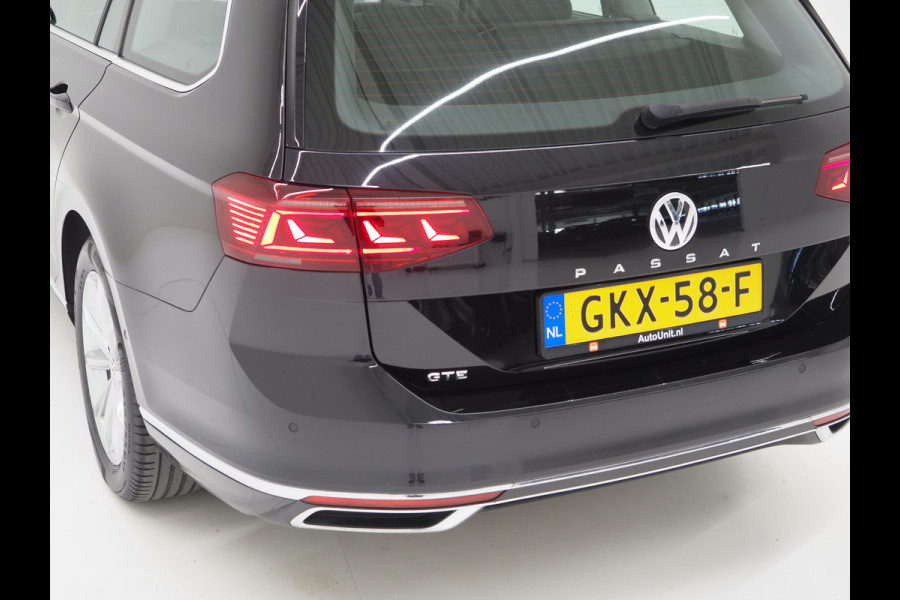 Volkswagen Passat Variant 1.4 TSI PHEV GTE | Panoramadak | Adaptive Cruise | Massage | Virtual | Camera