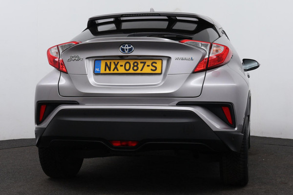 Toyota C-HR 1.8 Hybrid Executive(NL-auto, Goed OndH, Navi, Camera, StoelV, PDC V+A, Parkeerhulp, Cruise Con, Clima Con, Etc)